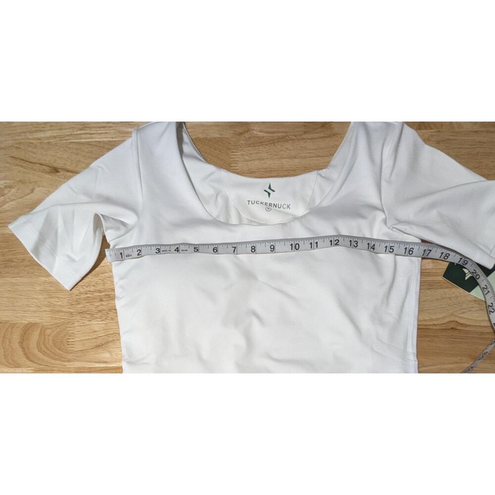 Tuckernuck Mini Tennis Dress Size Medium White Short Sleeve 2-in-1 Pockets NWT - Picture 2 of 12